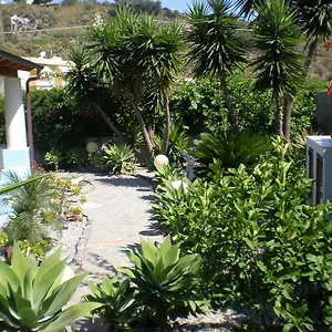 https://eolie-case-vacanze.sicilyhotelsitaly.net